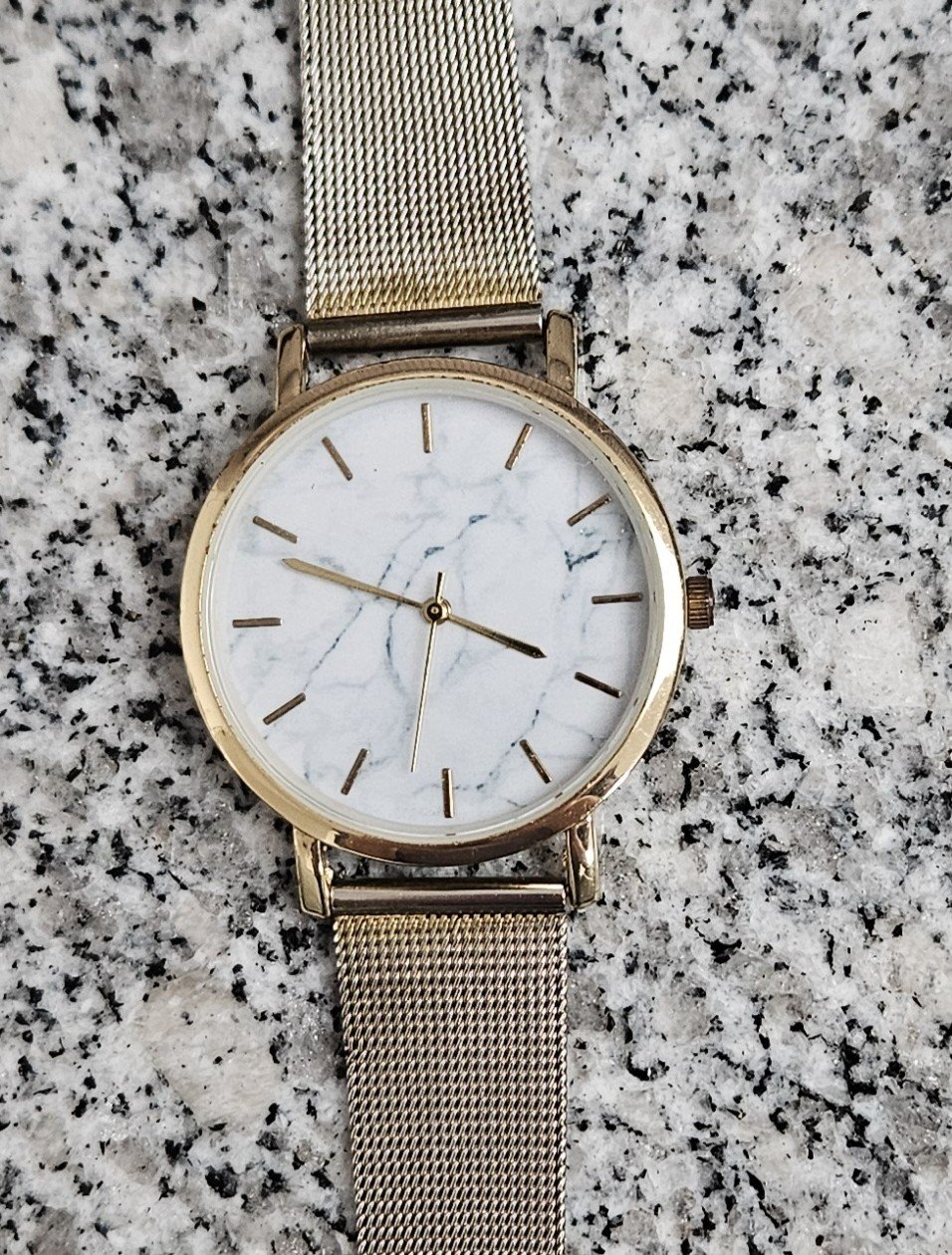 Armbanduhr in Gold