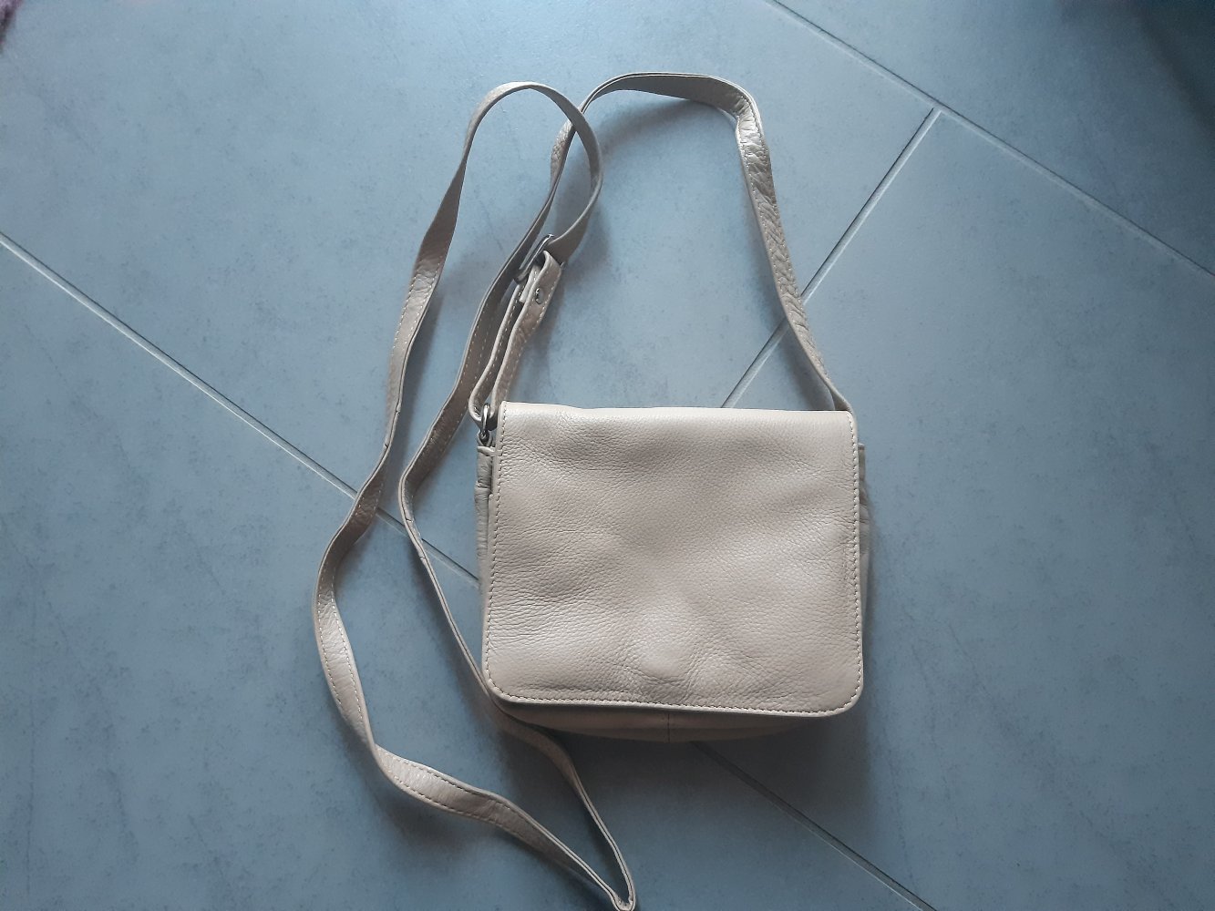 Mini Handtasche beige 