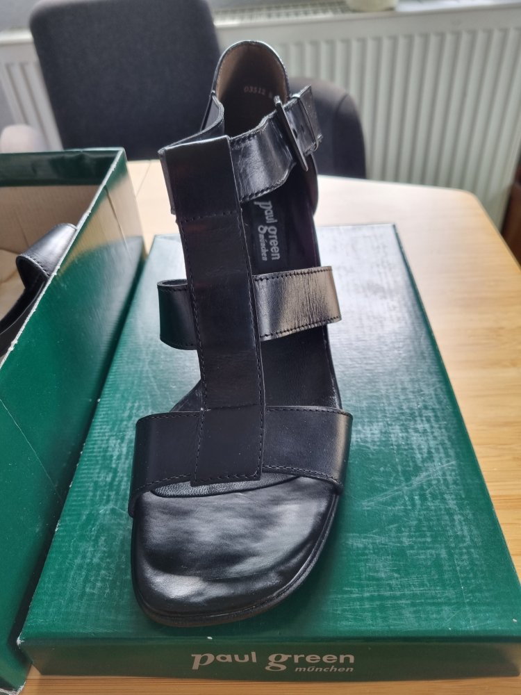 Paul Green Ledersandale Gr.8, schwarz neu mit Karton