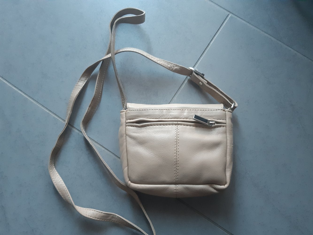 Mini Handtasche beige 