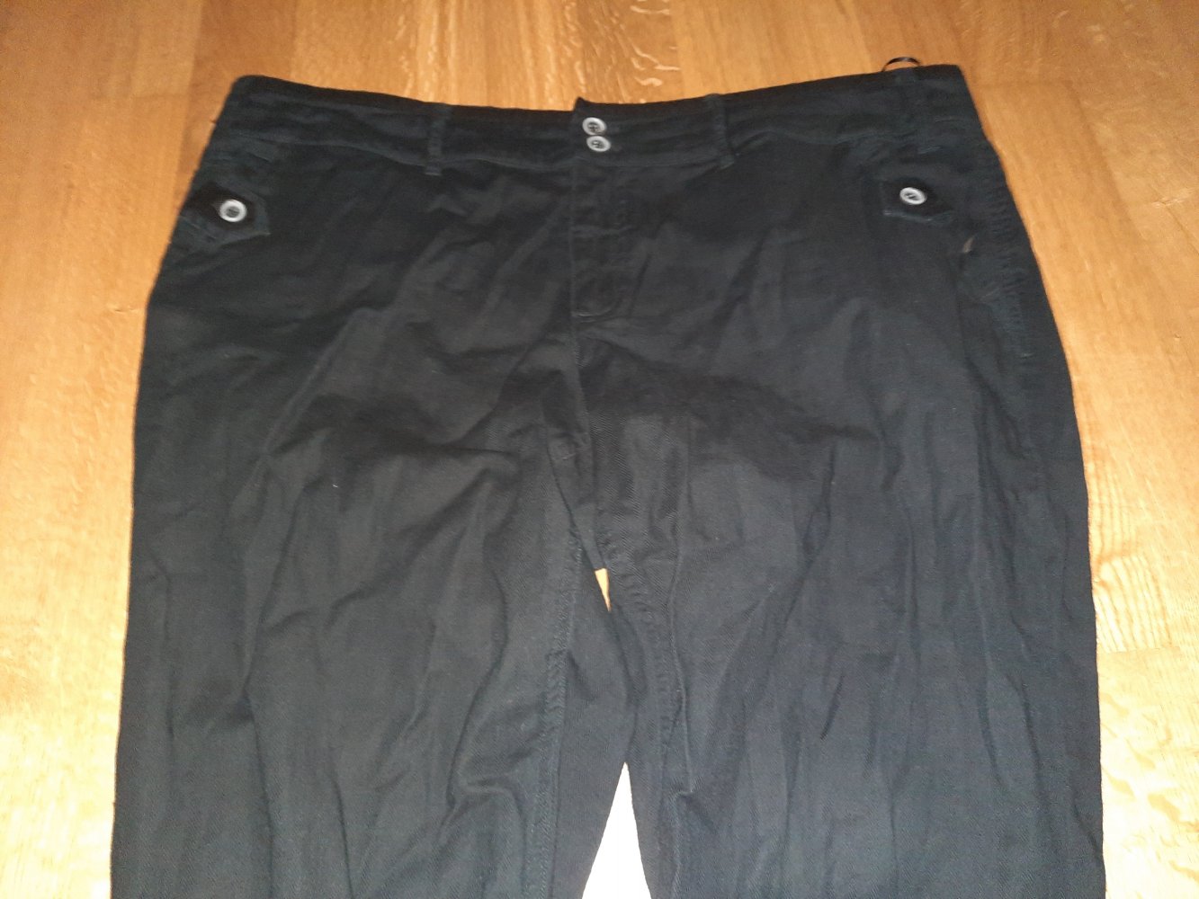 schwarze legere Hose mit Fischgradmuster , Gr. 48, Bonprix