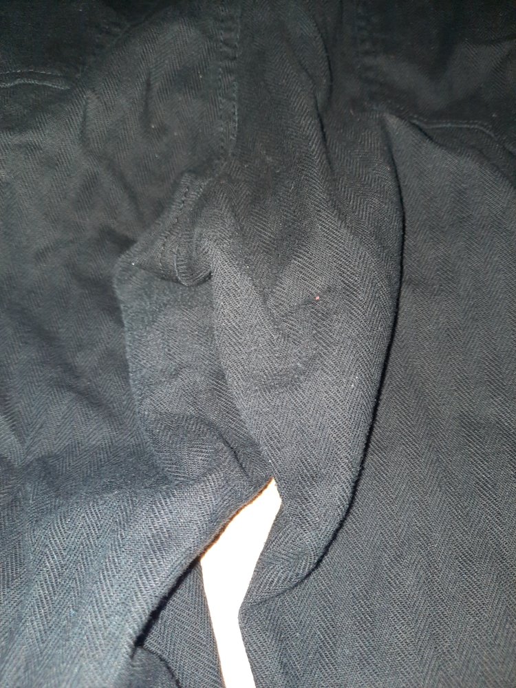 schwarze legere Hose mit Fischgradmuster , Gr. 48, Bonprix