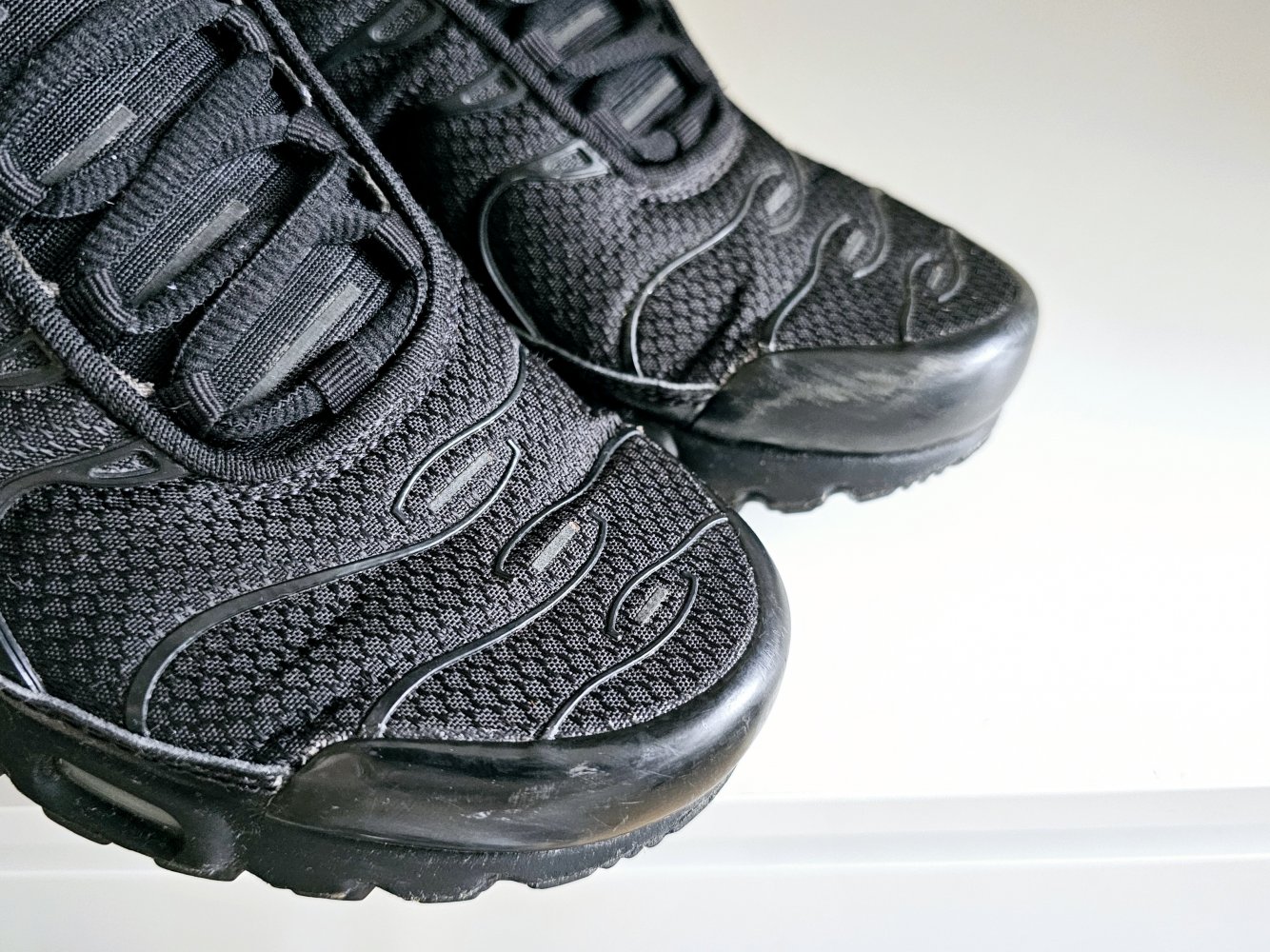 Nike Air Max Plus TN triple Schwarz 604133-050 Größe 40.5 wie neu