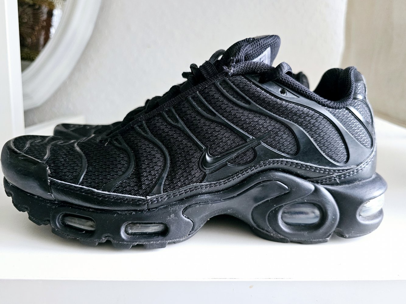 Nike Air Max Plus TN triple Schwarz 604133-050 Größe 40.5 wie neu