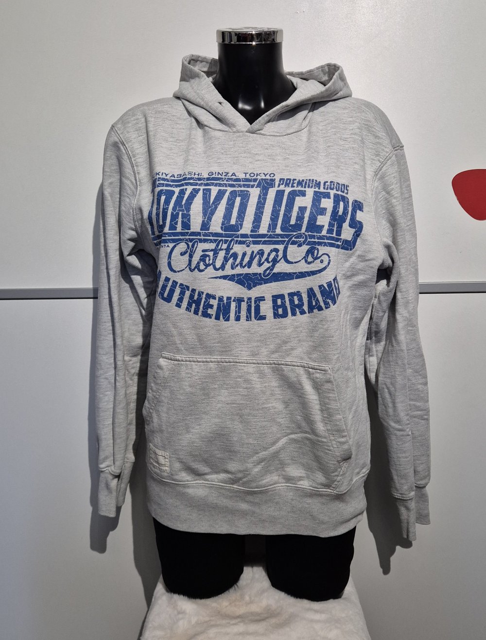 Grauer Hoody mit Aufdruck Gr. L 36-40