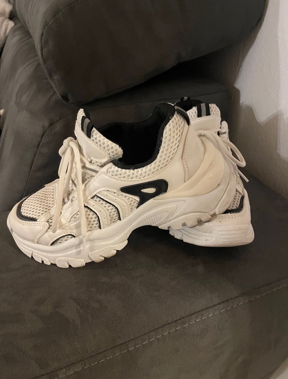 Sneaker weiß / schwarz