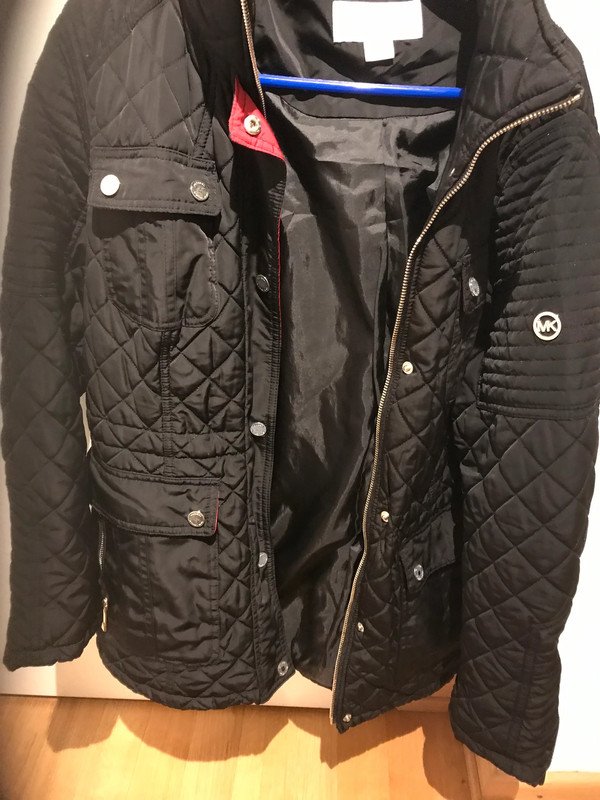 Michael Kors Damenjacke – Schwarz mit MK-Logo in Gold – Größe L
