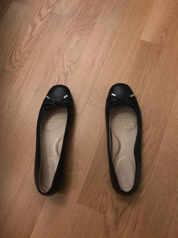 Geox Damen Ballerinas – Schwarz – Größe 40 – Echtes Leder – Kaum getragen