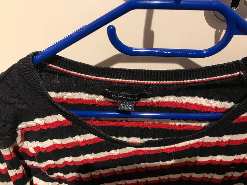 Tommy Hilfiger Pullover – Gestreift in Rot, Blau und Weiß – Größe XXL – Gebraucht