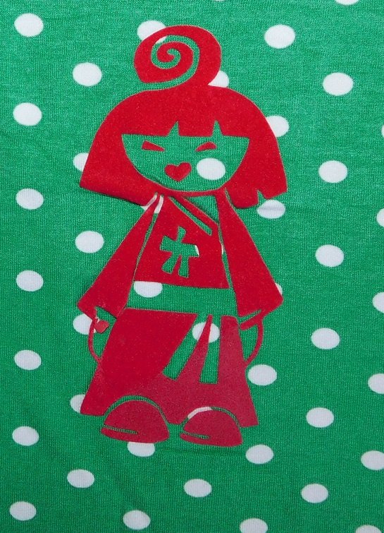 Gr.122-128 Shirt grün weiße Punkte Japanerin - Handarbeit