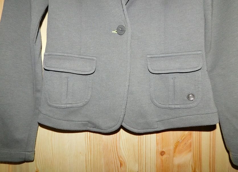 Gr.XS Jacke Kurzjacke grau mit neongrün - sOliver