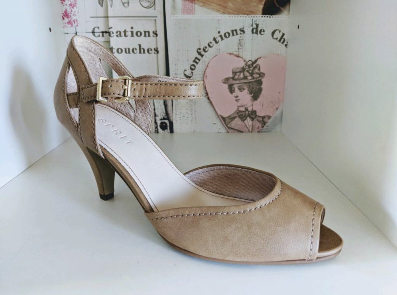 UNGETRAGEN ESPRIT Mary Janes Sandalen Gr. 39 Beige/hellbraun wie Neu!