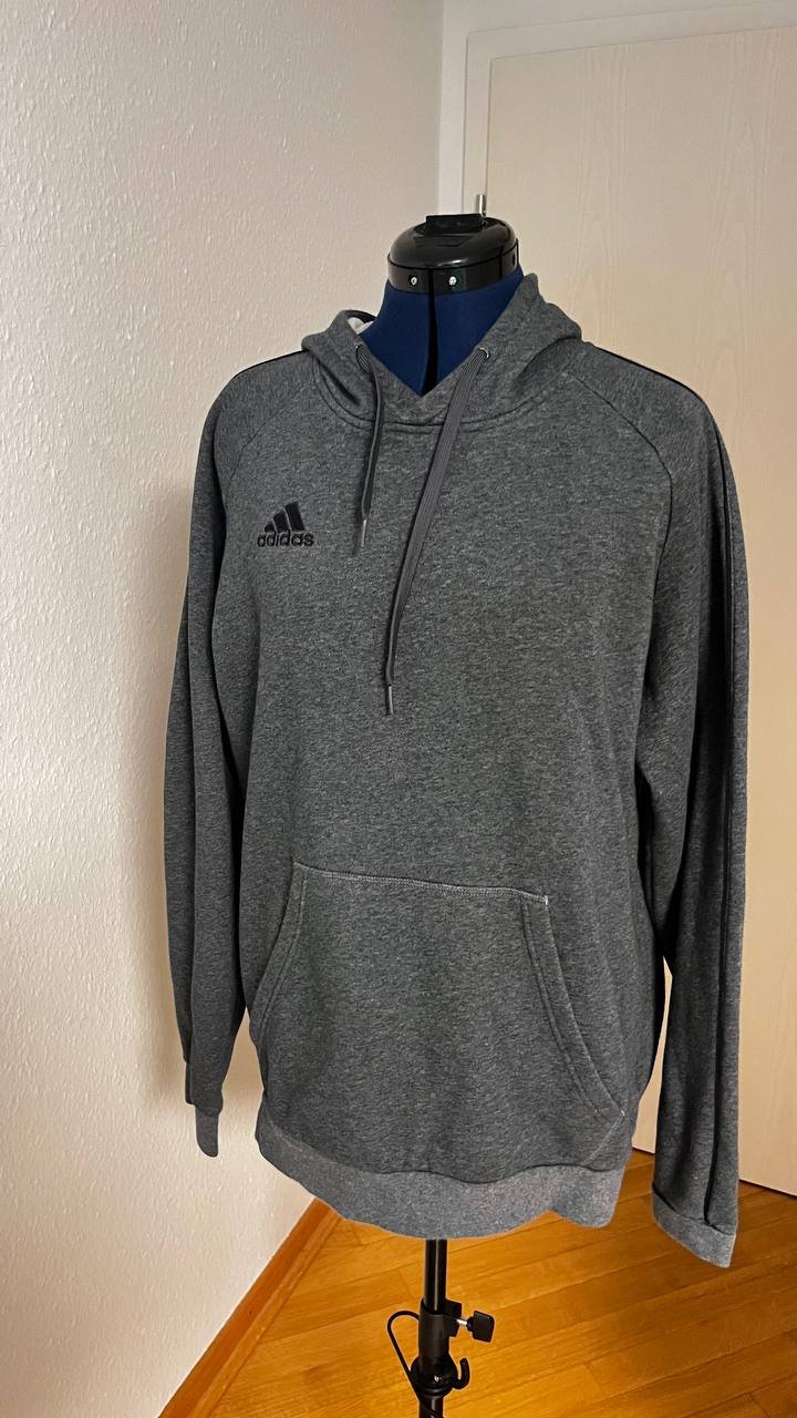 Schöner Adidas-Hoodie in Dunkelgrau (L)