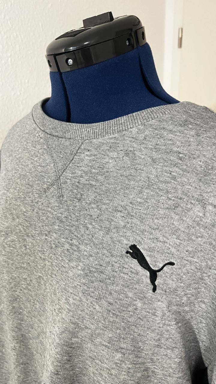 Schöner Puma-Pullover in Grau (XL)