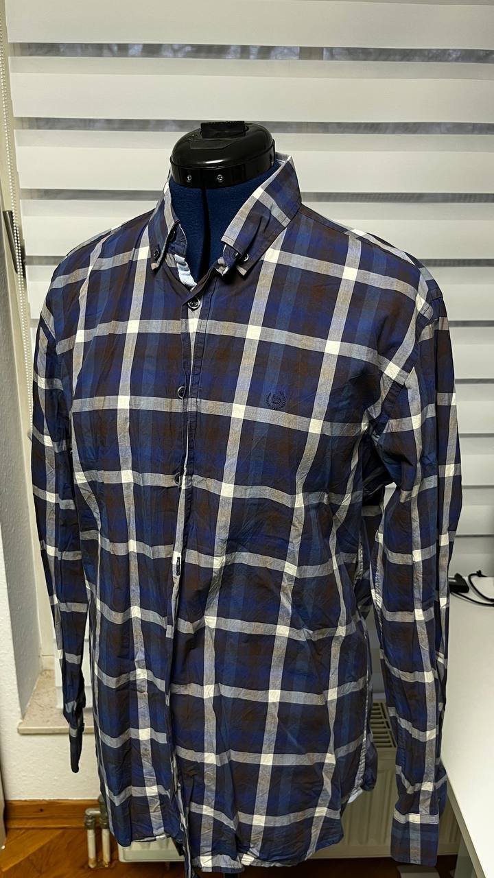 Langärmliges Hemd blau, kariert von Bugatti (Größe XL)