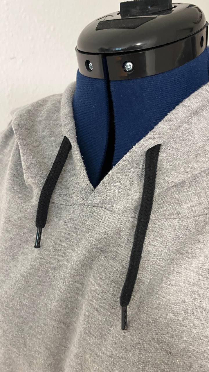 Praktischer kurzärmliger Hoodie in Grau (XXL)