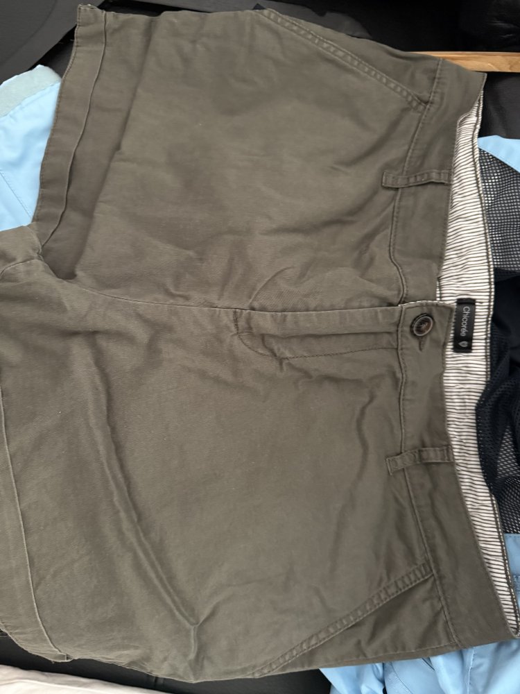 2 Paar schöne Shorts