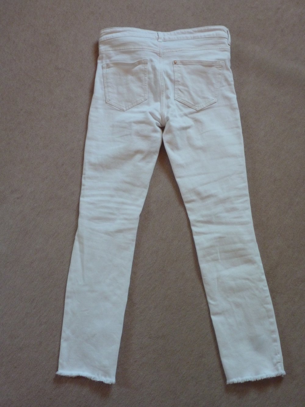 weisse Jeans H&M destroyed Risse
