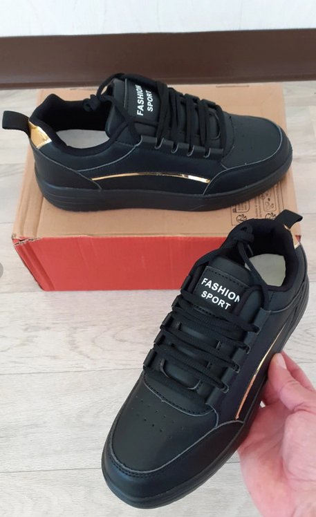 trendige Sneaker Gr. 38 NEU