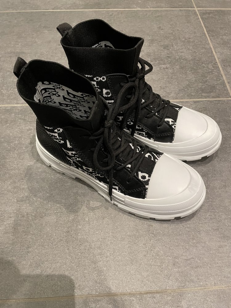 halbhohe Sneaker in schwarz-weiß, Größe 36