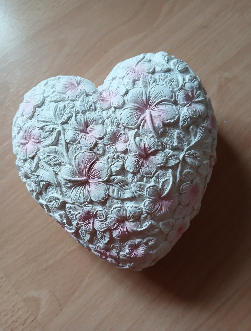 Dekoherz mit rosa Blüten