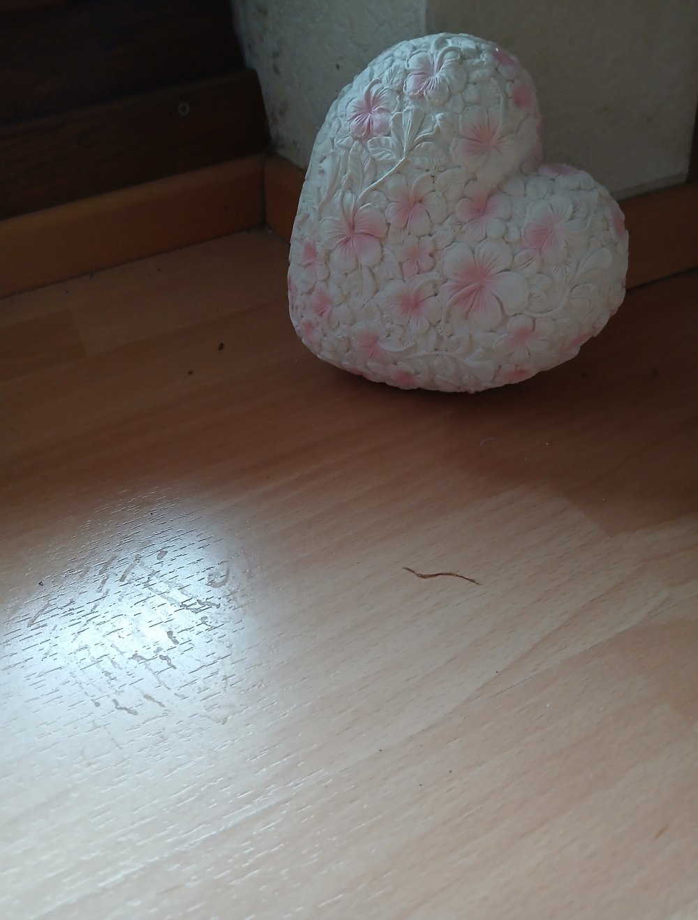 Dekoherz mit rosa Blüten