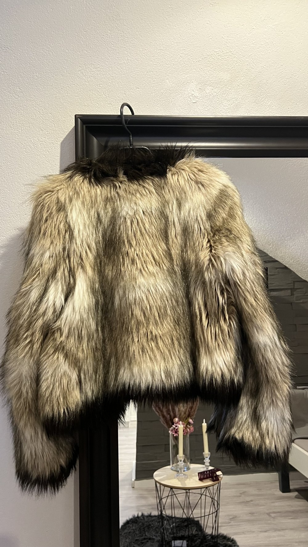 Eleganter Pelzmantel
