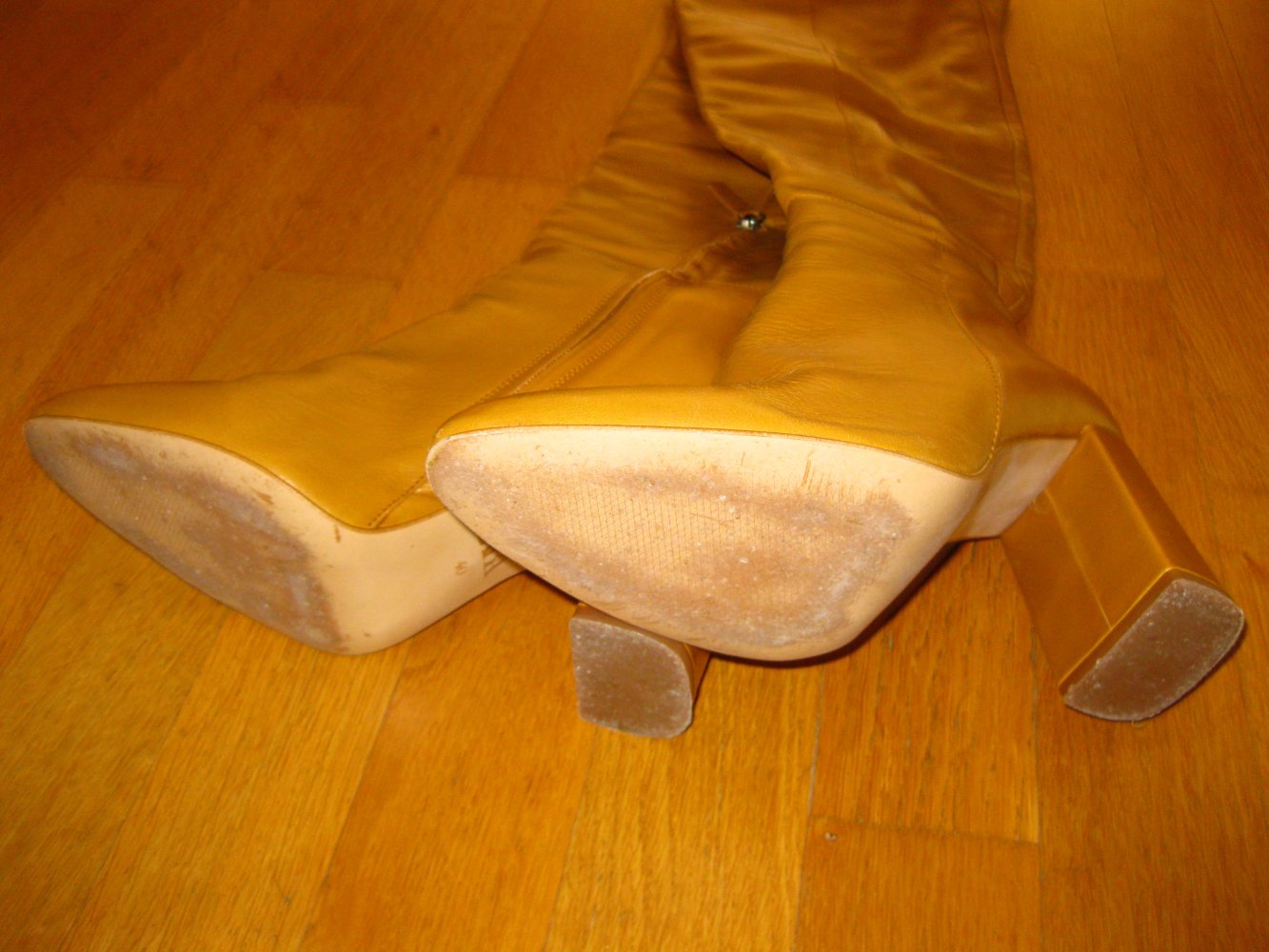 Zara Overknee Schlupfstiefel Leder beige aprikose 40