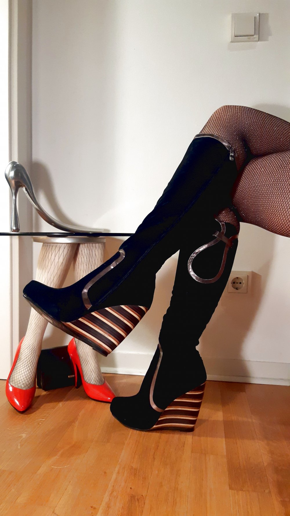 High Heel Stiefel Hippie Boho schwarz gestreift 60s Keilabsatz velour Plateau 39