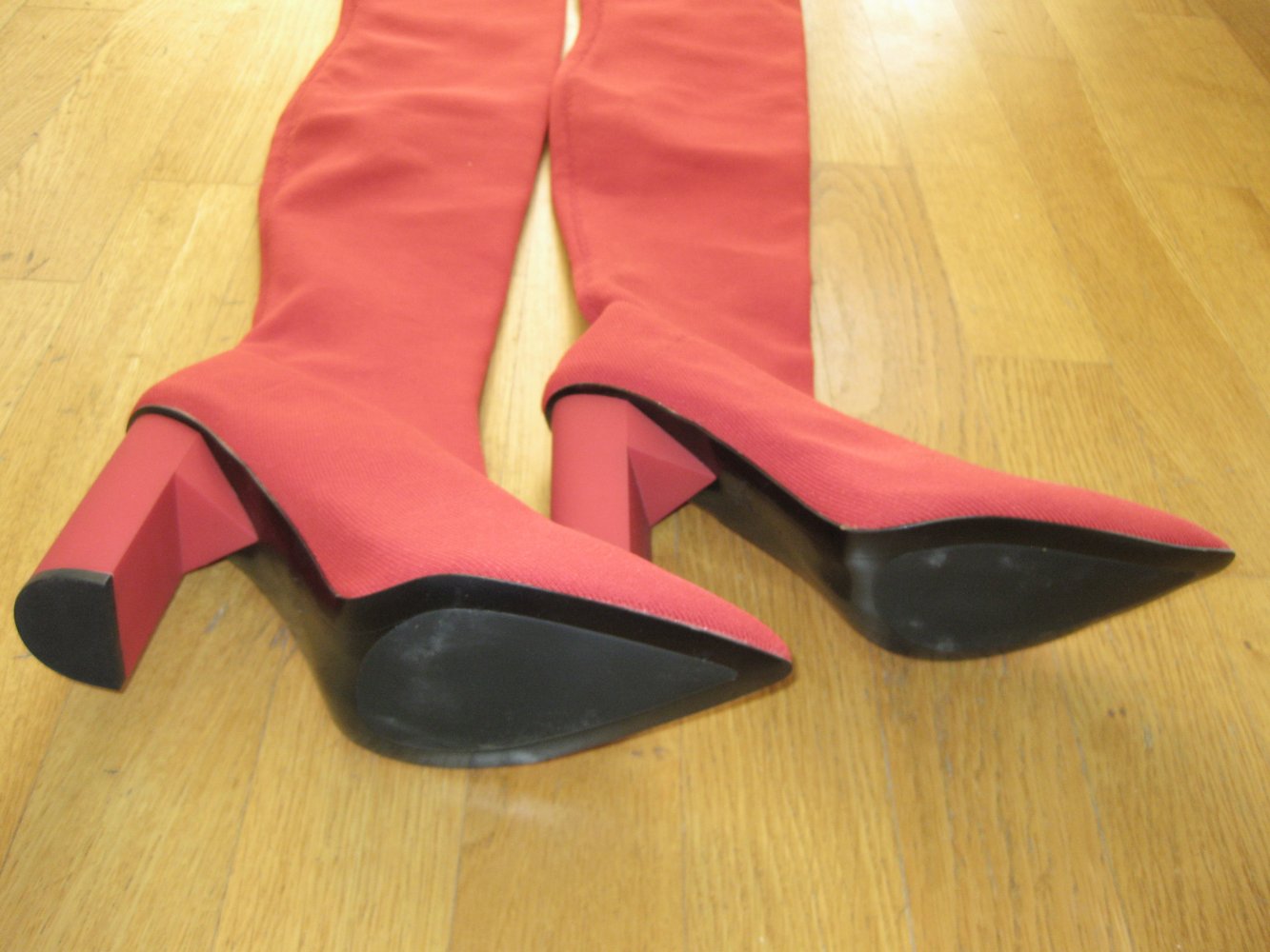 Zara Strumpf Overknee Stretch Schlupfstiefel rot 40