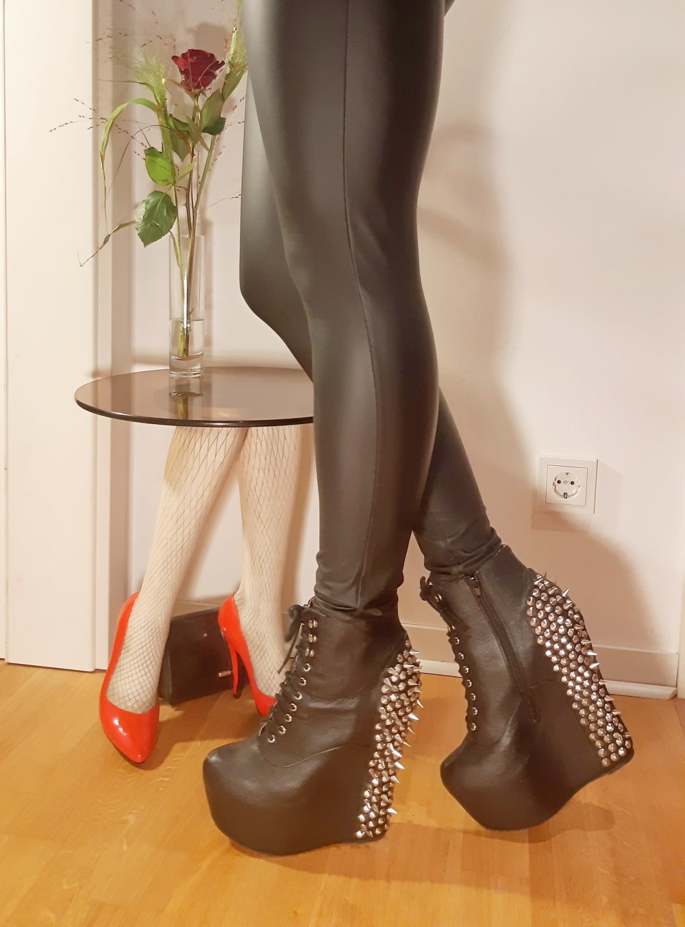 Jeffrey Campbell Damsel 18cm Leder schwarz Spikes Wedge Boots 40 WGT Gothic Emo 40