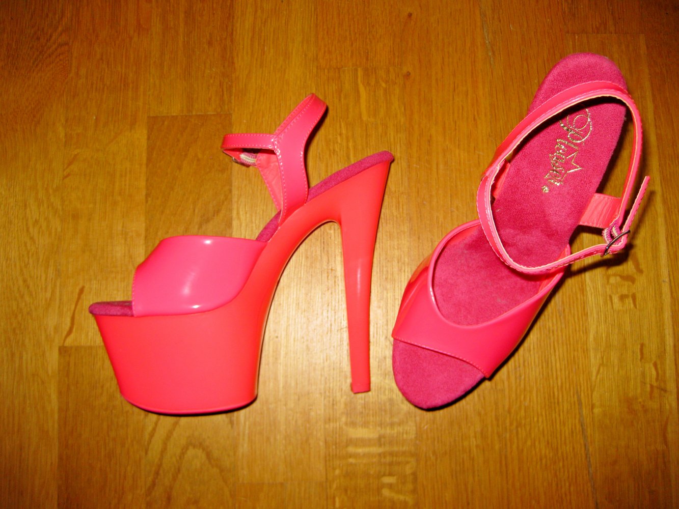 Pleaser Adore 709 Lack Plateau Gogo High Heels neon pink UV Gogo Heels