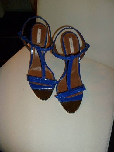 Zara High Heel blau Stiletto Lack Sandaletten 39