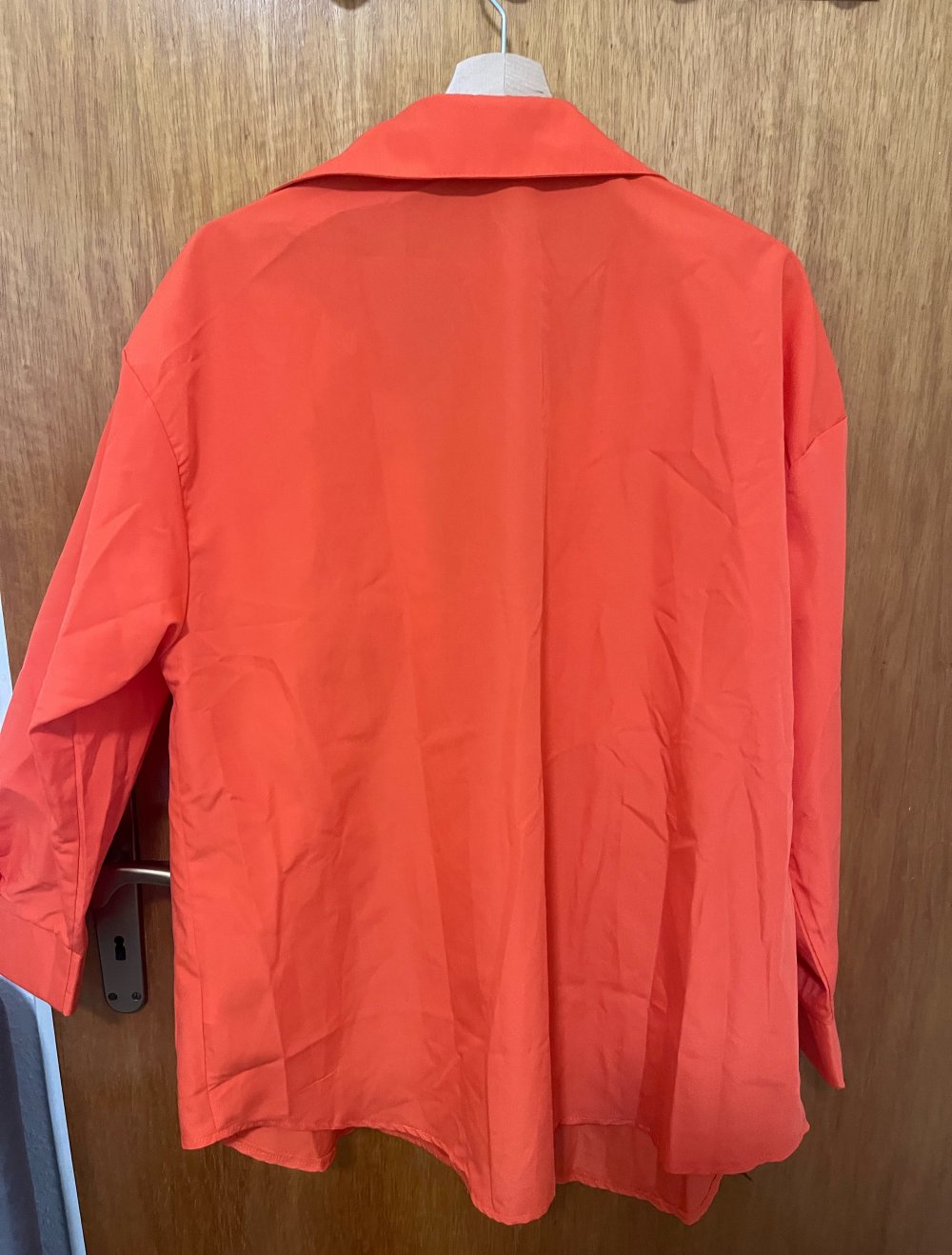 orangene Bluse