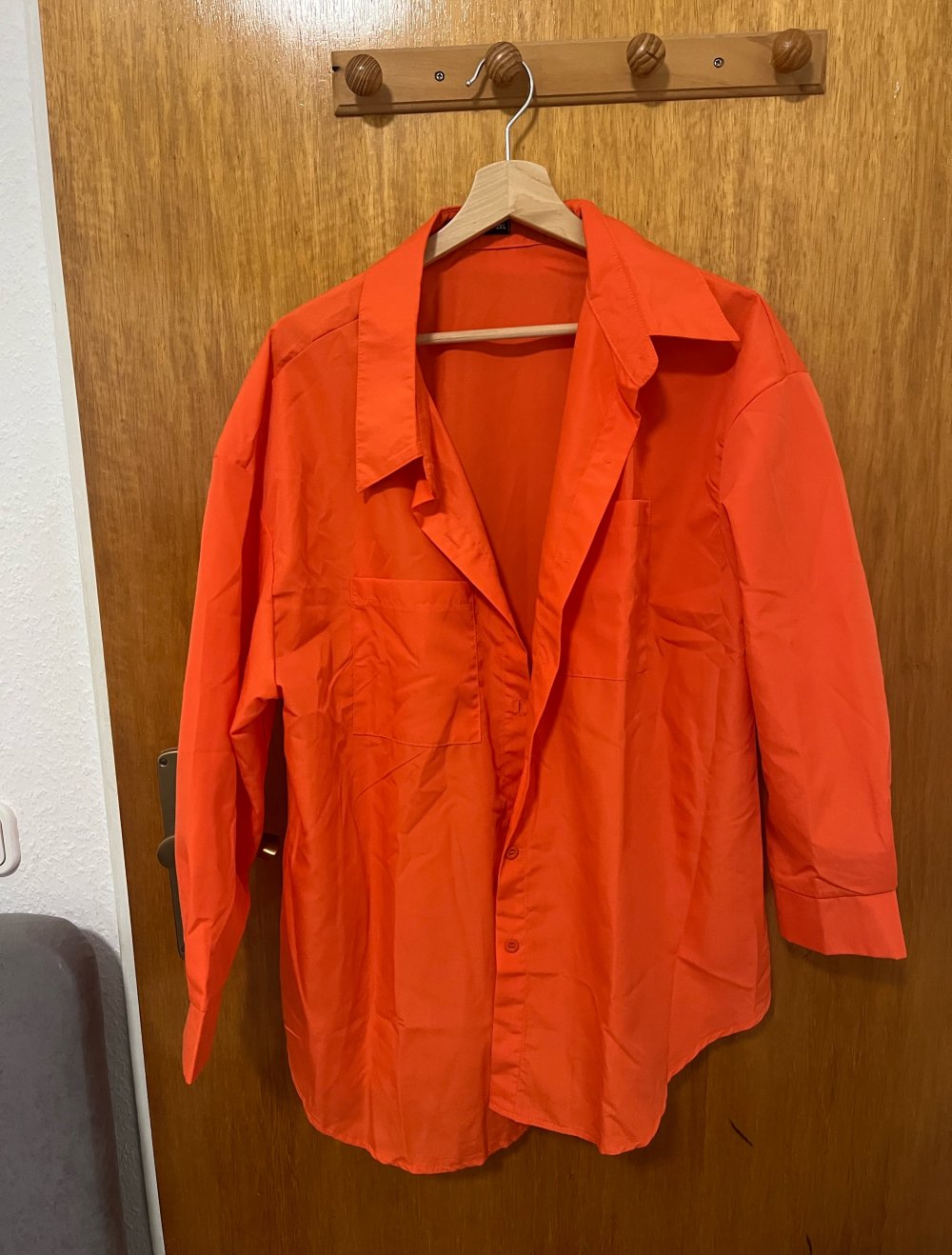 orangene Bluse