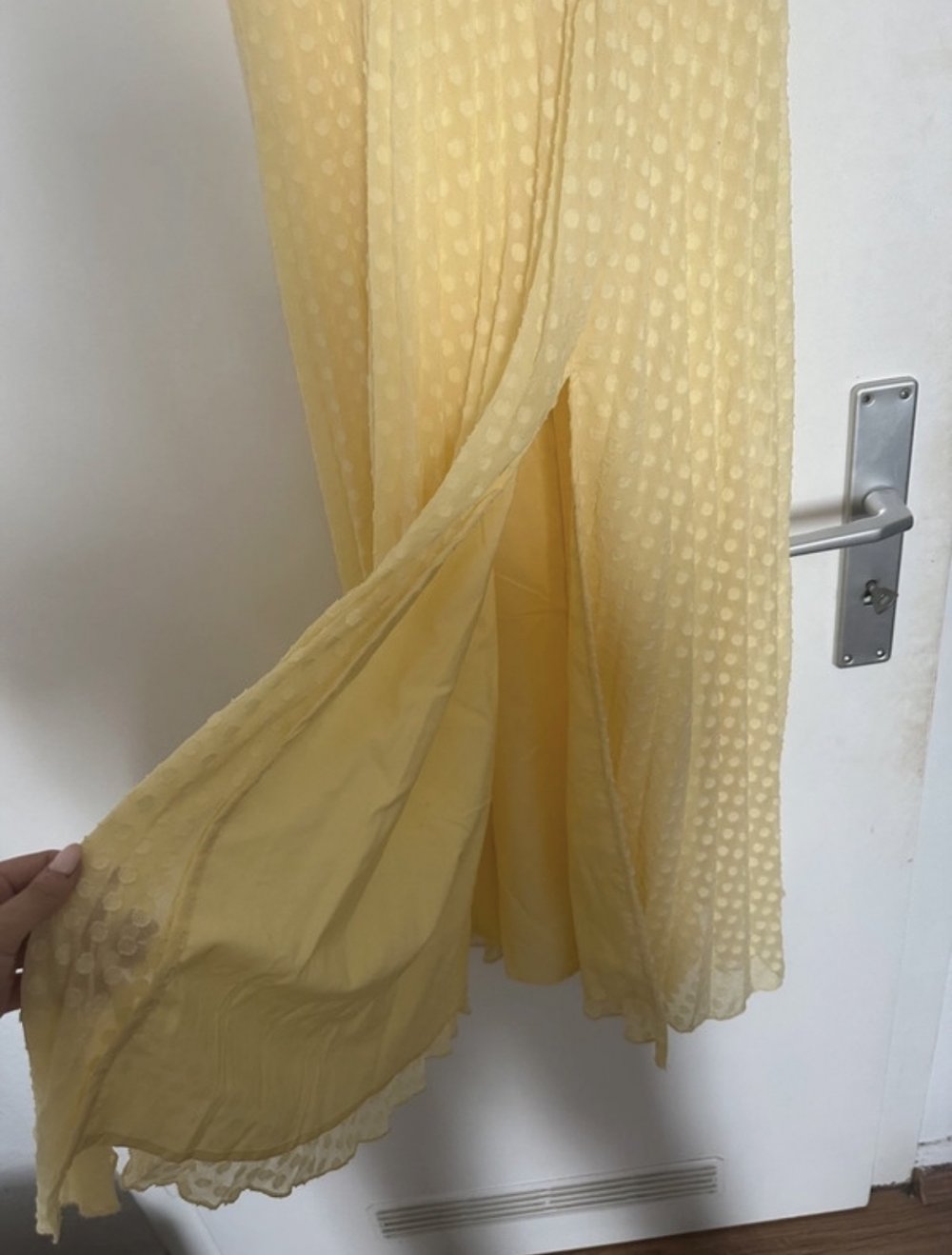 gelbes Abendkleid
