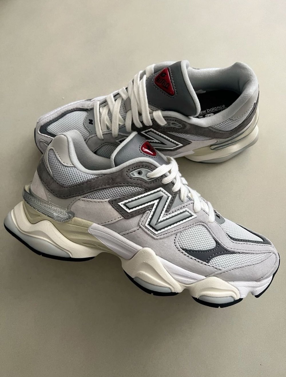 new Balance neu