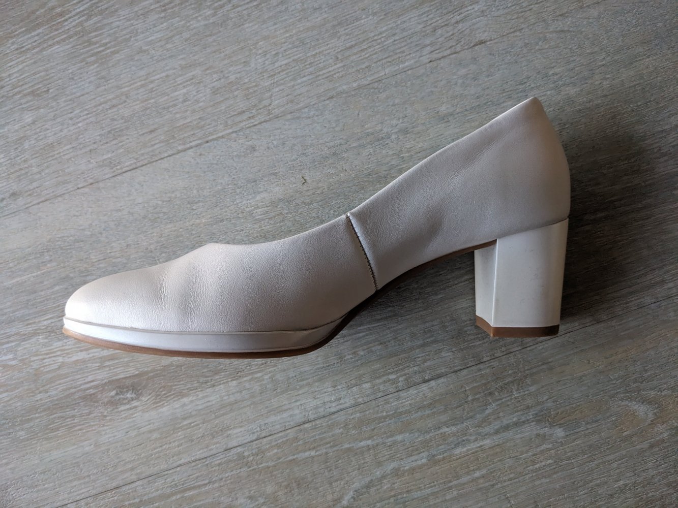 Weiße Pumps/ Brautschuhe