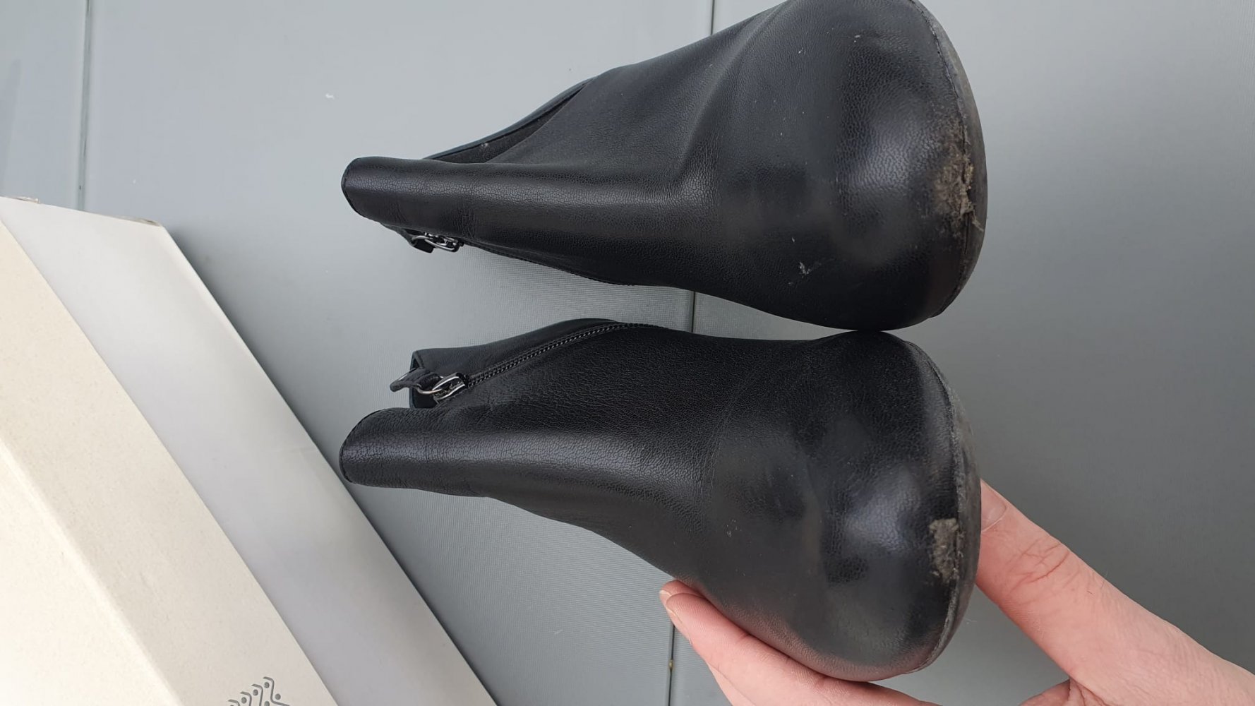 schwarze Lederstiefeletten von Geox 