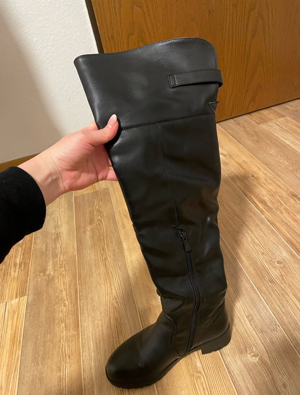 Damen Stiefel knielang, sehr guter Zustand.