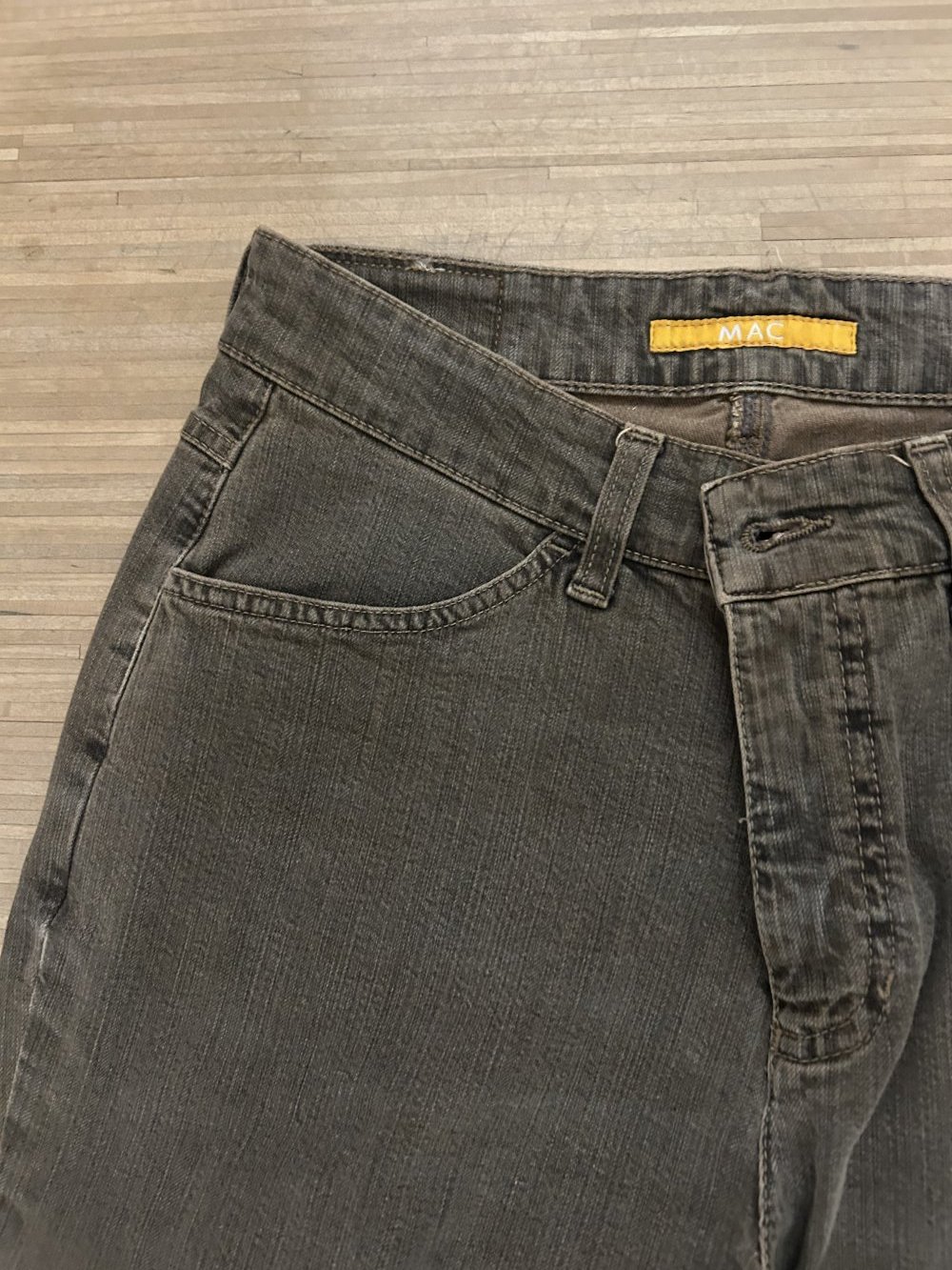 Braune Damen-Jeans - Größe 38 -