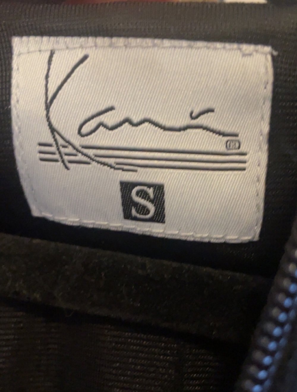 Schwarze Karl Kani Samt Jacke