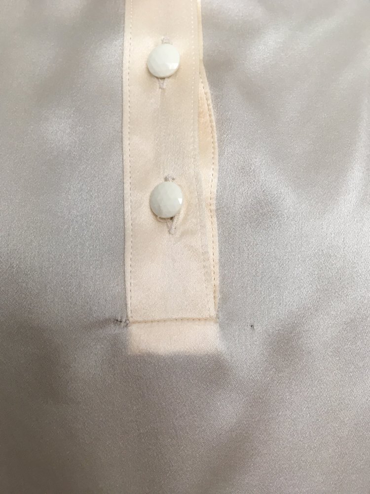 Vintage - Seide Bluse / Hemd / Hemdbluse + Knopfleiste, weiß beige creme - Gr. 38 / M