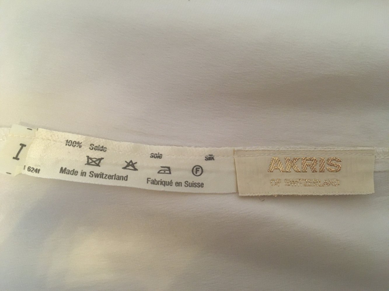 AKRIS of switzerland Top, 100 % Seide - weiß, Gr. 38 / M