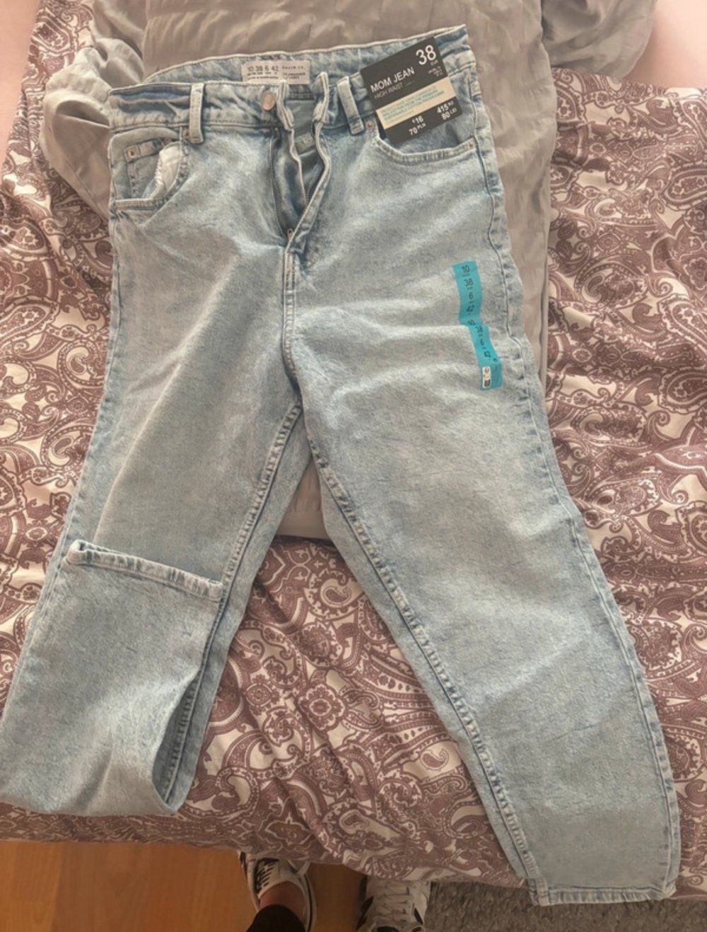 mom Jeans