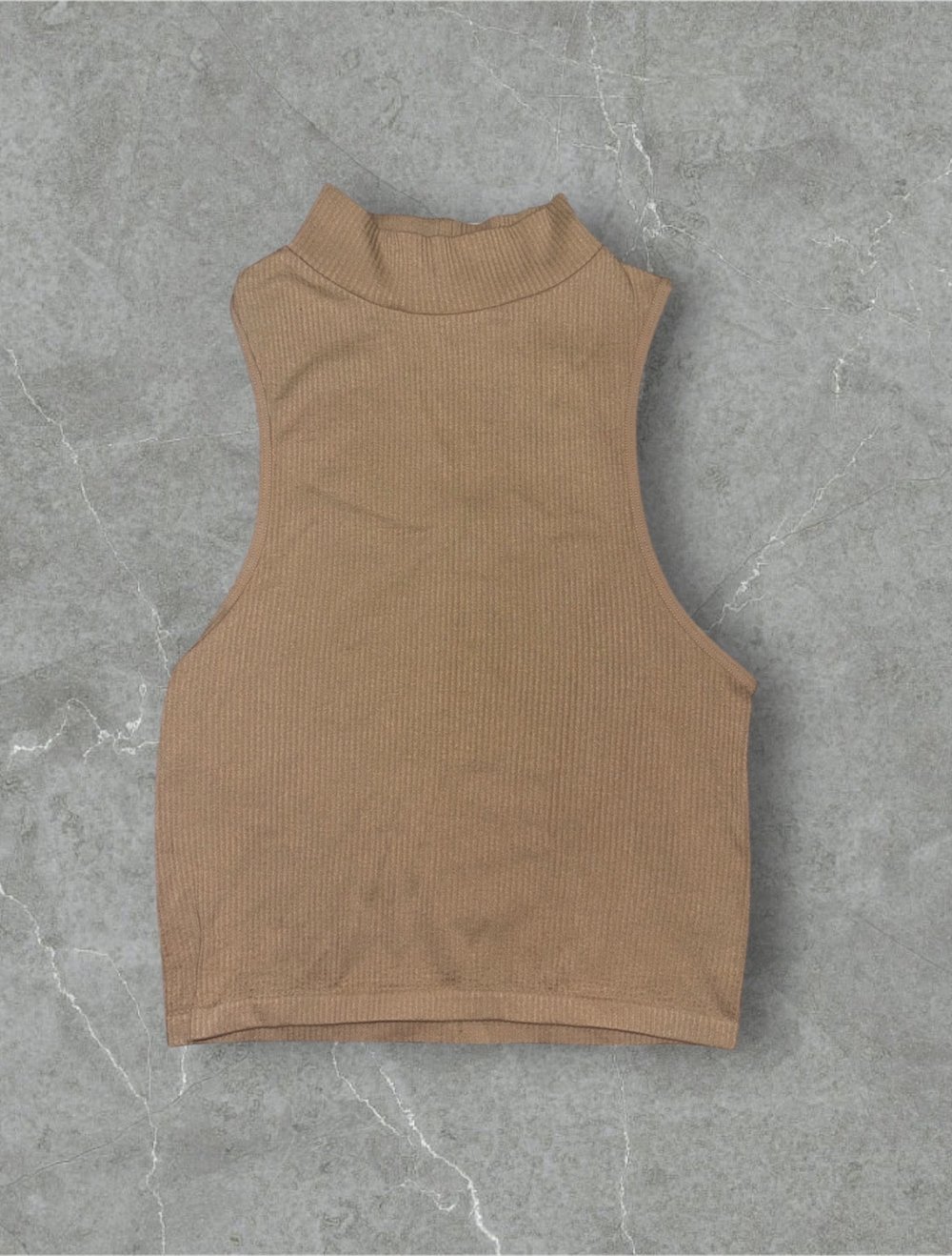Beiges High-Neck Crop-Top von Zara – Kaum getragen