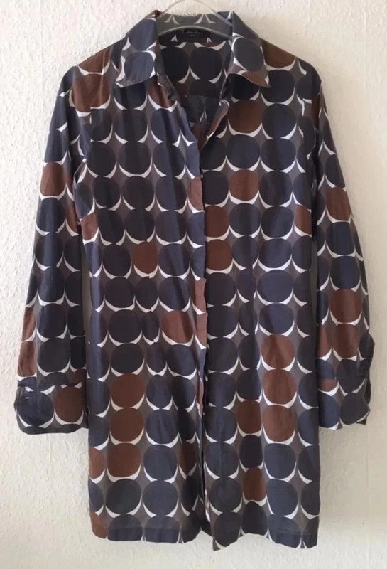 Gepunktete Bluse