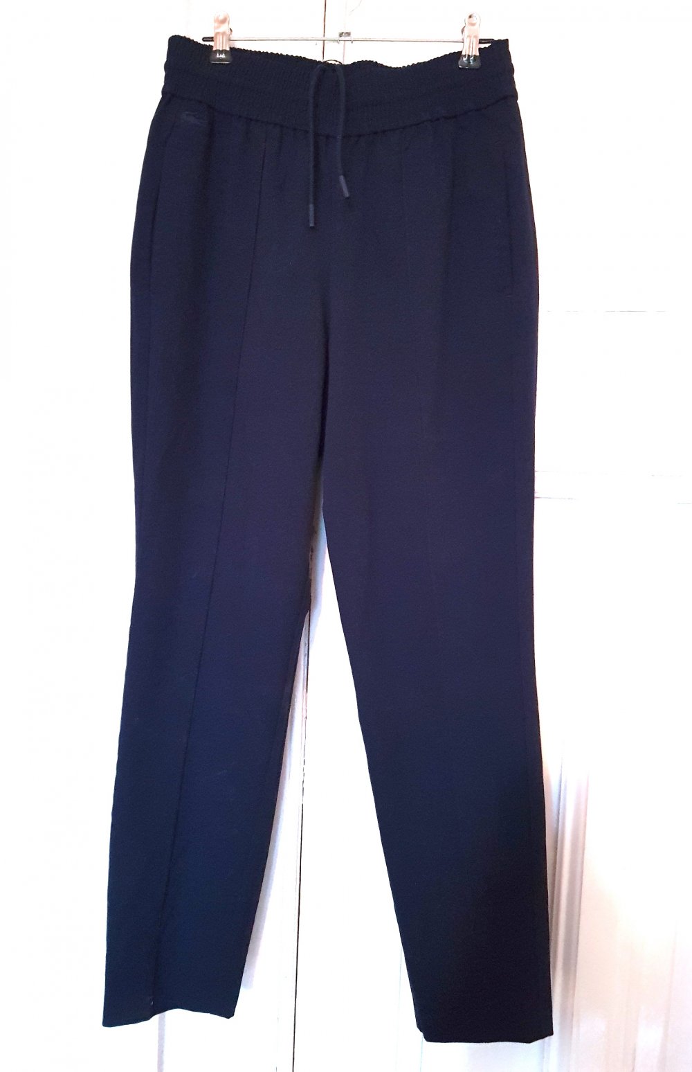 Lacoste schmale Stoffhose in Navy blau 36