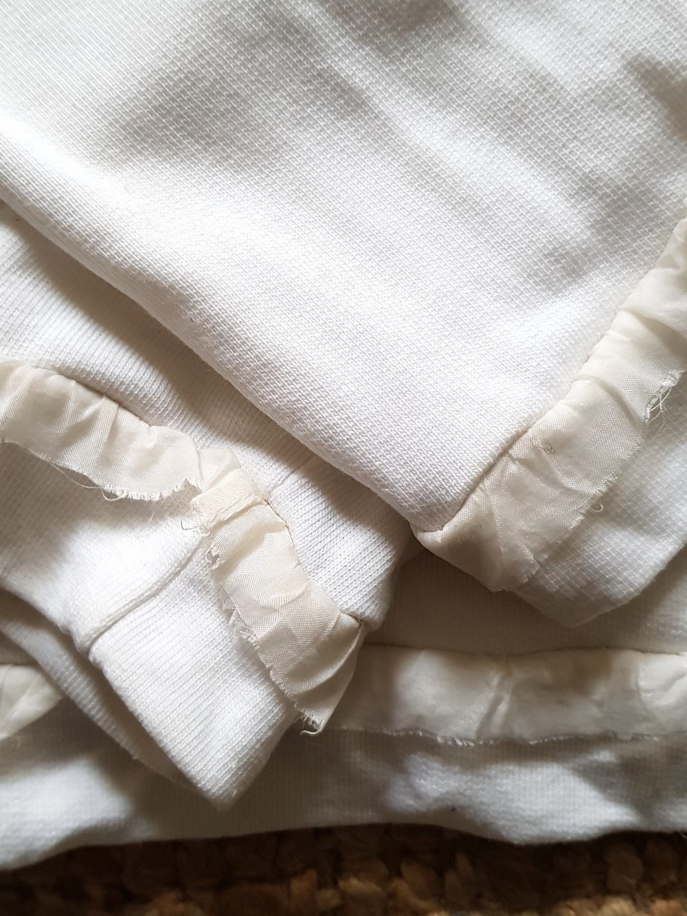 COS Pullover Sweat Bluse weiß creme mit Rüschen M