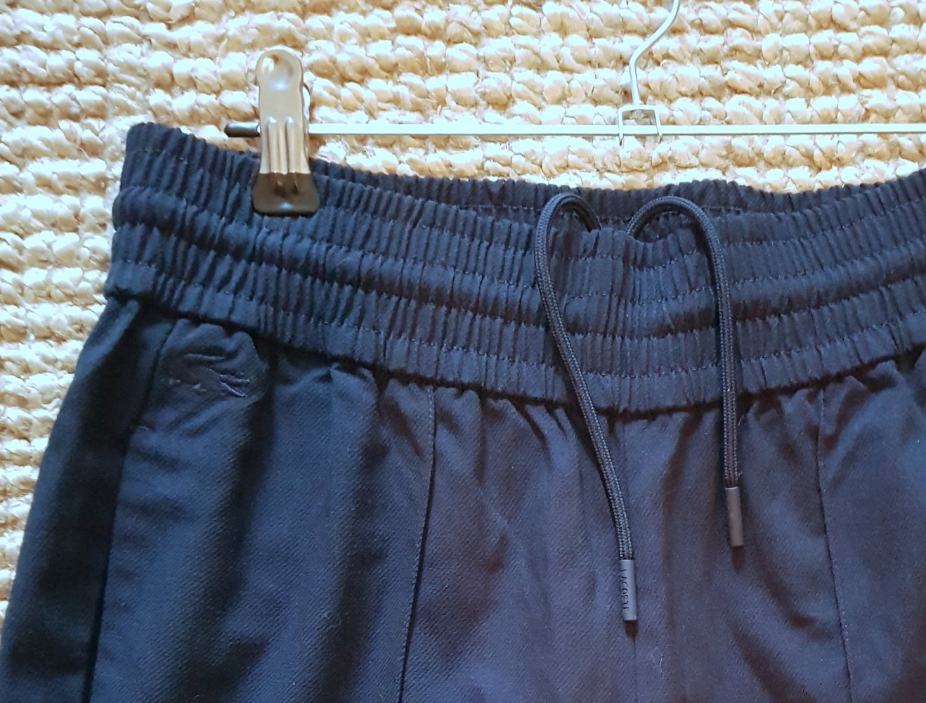 Lacoste schmale Stoffhose in Navy blau 36